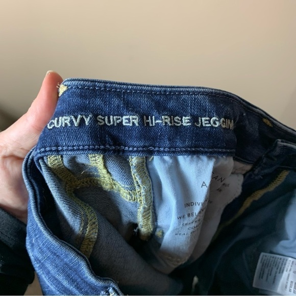 [American Eagle] Distressed Curvy Super Hi Rise Denim Stretch Jeggings - Picture 7 of 10